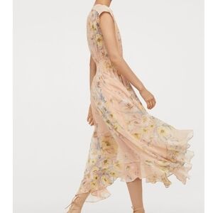 H&M Chiffon Feminine Asymmetrical Romantic Floral Peach Midi Dress Size 10